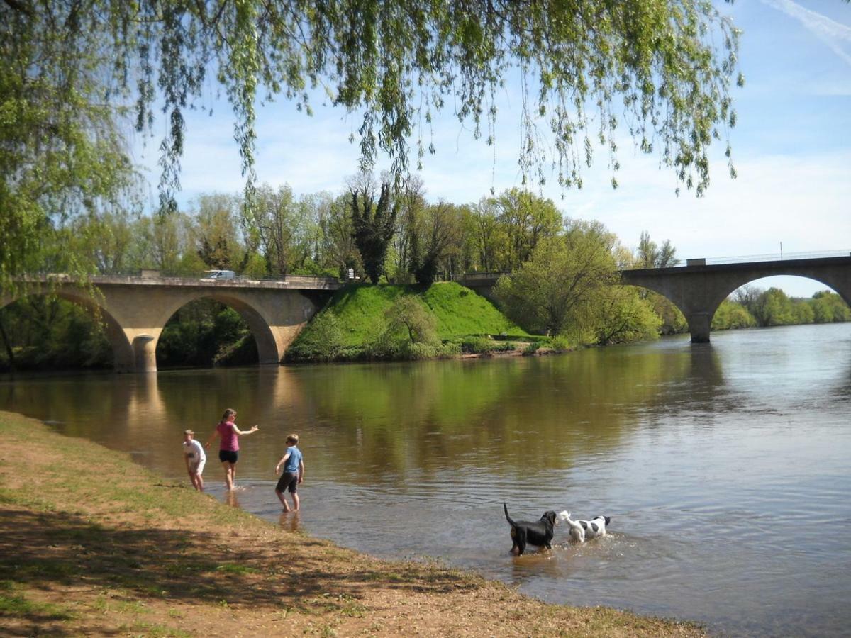Pontours La Ferme De Bousserand מראה חיצוני תמונה